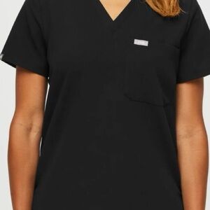 Figs women’s top